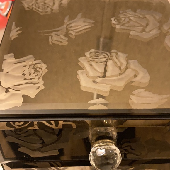 SQUARE SMOKED GLASS JEWELRY WITH ROSE 🌹 ART DECOR - Picture 2 of 10